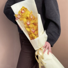 Букет из желтой орхидеи в Ивантеевке