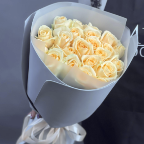 Букет из 25 роз Аваланж (50 см) в Ивантеевке