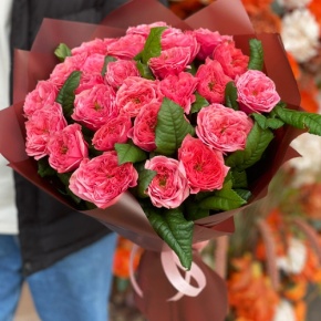 Букет из 25 махровых пионовидных роз Риджентс парк  (60 см) в Ивантеевке