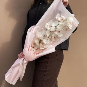 Букет из белой орхидеи в Ивантеевке