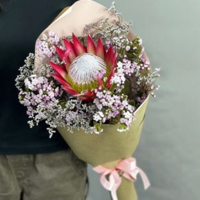 Букет из хамелациума, лимонниума и протеи в Ивантеевке