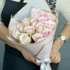Букет из 15 пудровых роз Кения (40 см) в Ивантеевке