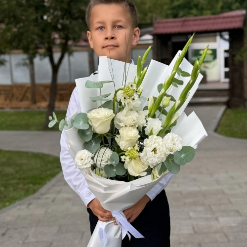Букет на 1 сентября с гладиолусами, розами, эустомой и орнитогалумом в Ивантеевке